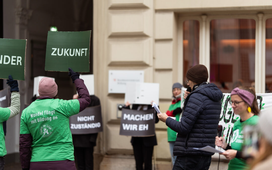 Teachers For Future sehen fahrlässige Trägheit im Bildungsministerium