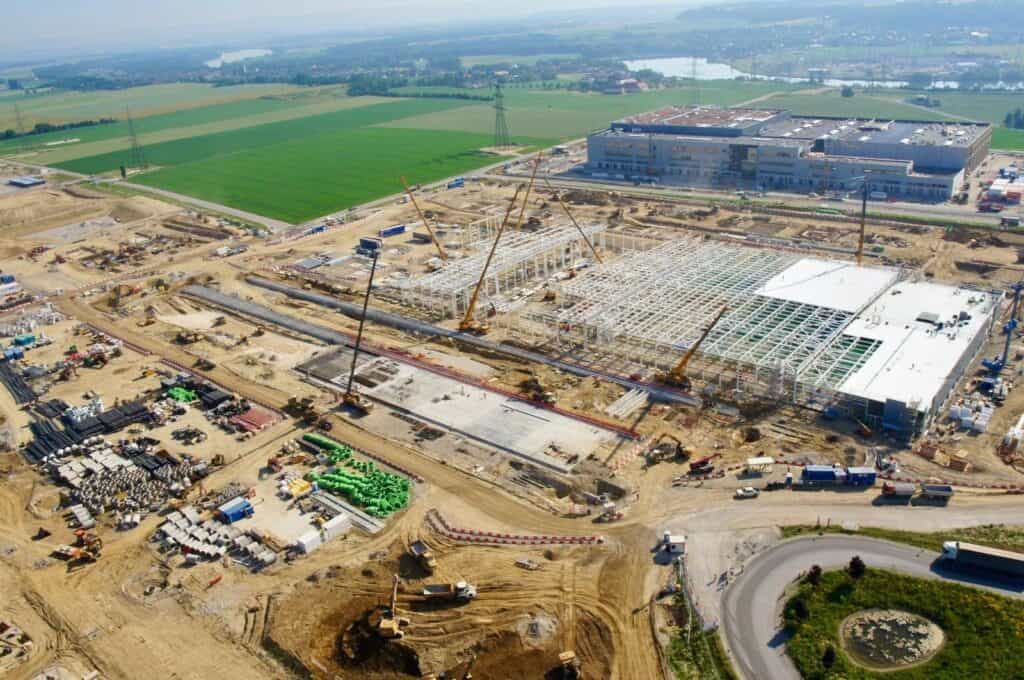 Das Bild zeigt die Baustelle des Google Rechenzentrums in Kronstorf.